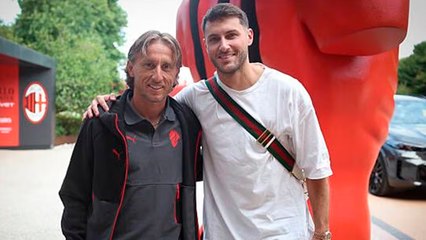 Santiago Giménez, delantero del AC Milan, revela el detalle que tuvo Luka Modric tras 'aterrizar' en el conjunto italiano