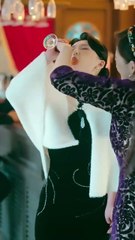 With one kiss, she tamed the cold marshal. Pregnant, she became his most cherished treasure