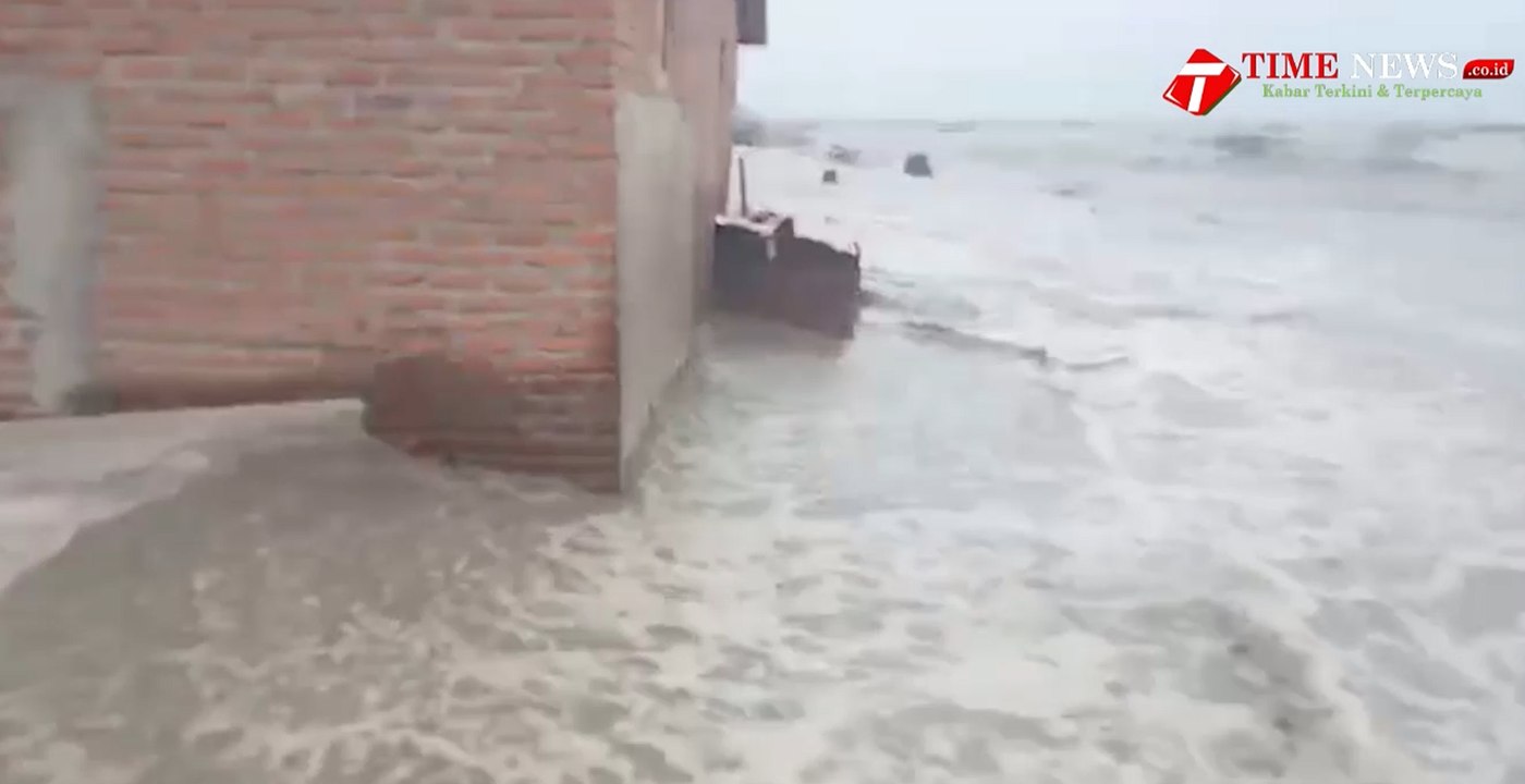 Gelombang Tinggi Air Laut Ancam Keselamatan Warga Pesisir Desa Bagan Kuala