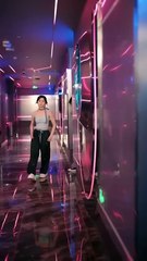 The end of the accident and the top boss soul exchange not only his body was seen by him, the first kiss also fell on his lips. In order to hide the truth, the two had to sign a contract to become a superficial couple #Popular short drama #domineering CEO