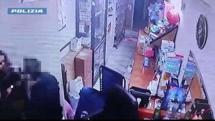 Catania, prende a calci e pugni la moglie malata: arrestato un 34enne