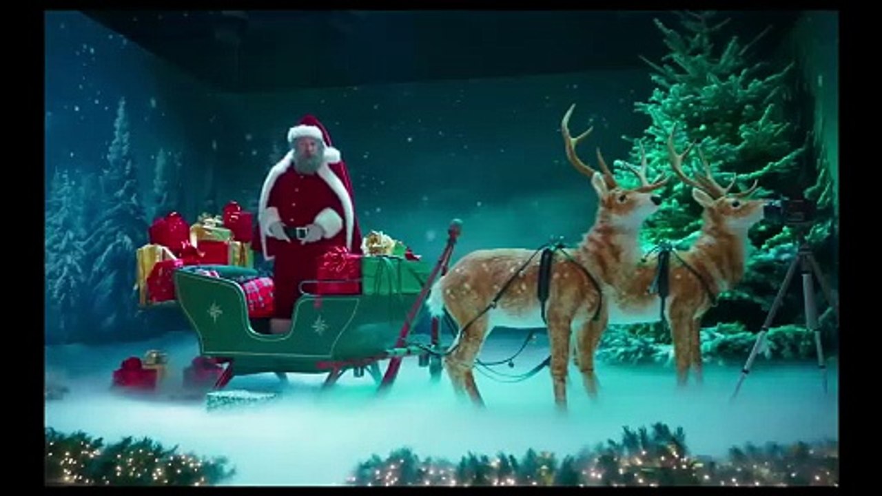 Patrick Timsit est le Père-Noel : bande-annonce de À la Poursuite du Père-Noël (vf)
