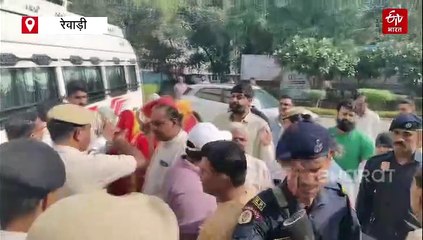 रेवाड़ी के धारूहेड़ा ब्लॉक समिति का चुनाव टला, जमकर हुआ हंगामा, भारी संख्या में पुलिस बल तैनात