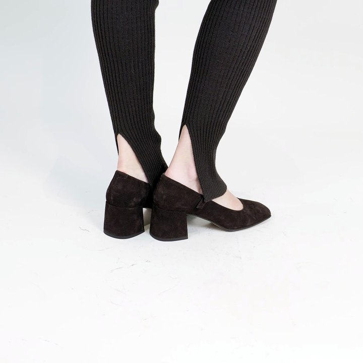 225-ALIENOR-VELOURS-H25-MARRON-FONCE_VIDEO