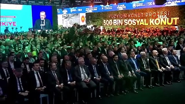 Cumhurbaşkanı Erdoğan: İstanbulumuzun her iki yakasına toplam 100 bin konut inşa edeceğiz.