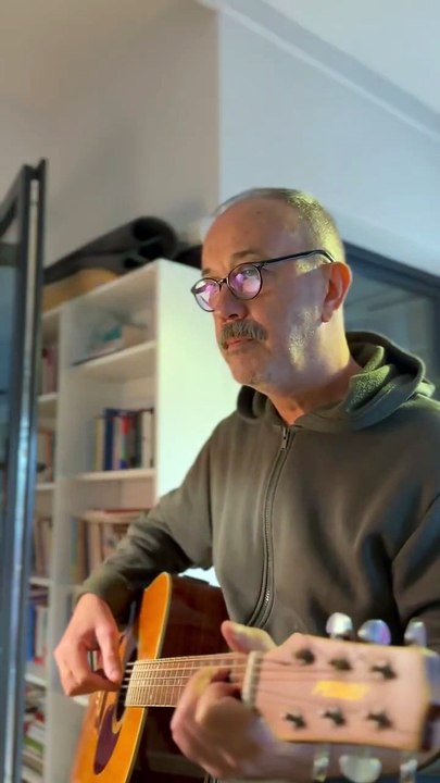 Söz: Hüsnü Arkan, Müzik: Tutuklu Belediye Başkanı Şahan - Bugünleri tarihe not düşen bir şarkı “Silivri No:9”