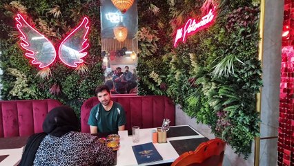 New restaurant, Salt and Pepper, giving away breakfast for a £1 in the first couple of weekends