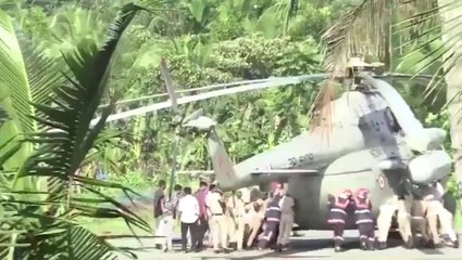 Moment emergency services have to push Indian President’s helicopter after it lands on freshly poured concrete