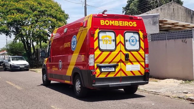 Idosa de 85 anos fica ferida após cair do sofá, no bairro Parque Verde em Cascavel