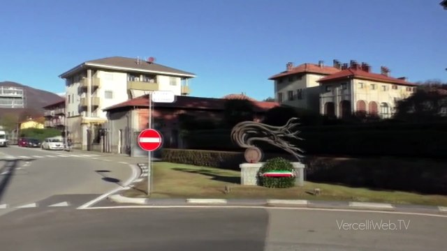 Blitz dei Carabinieri a Borgosesia: arrestato 25enne, sequestrati hashish e cocaina