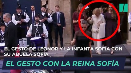 El gesto de Leonor y la infanta Sofía con su abuela Sofía