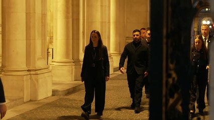 President Zelensky leaves Downing Street