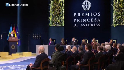 Eduardo Mendoza recibe con sorpresa y emoción el Premio Princesa de Asturias