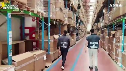 Accessori moto-auto, sequestrati falsi made in Italy per 5,5 milioni