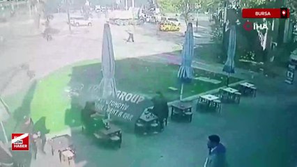 Bursa'da şiddetli lodos tabelayı uçurdu