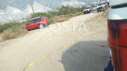 Localizan a mujer sin vida dentro de camioneta en Santa Catarina