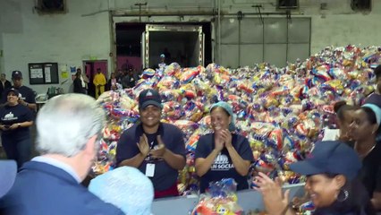 Abinader supervisó los alimentos que se están entregado a las poblaciones en alerta roja