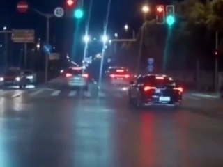 Electric car batteries suddenly catch fire