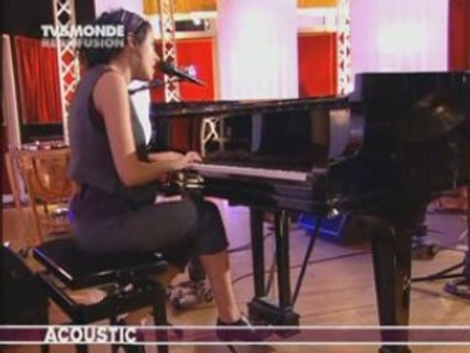 Endormie-Nolwenn-Acoustic" sur TV5Monde -2006
