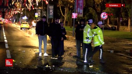 İstanbul Fatih Vatan Caddesi'nde sağanak nedeniyle yol çöktü