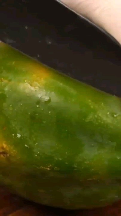 Wait until you hear this perfect slice 🍊🍓🥝🔊