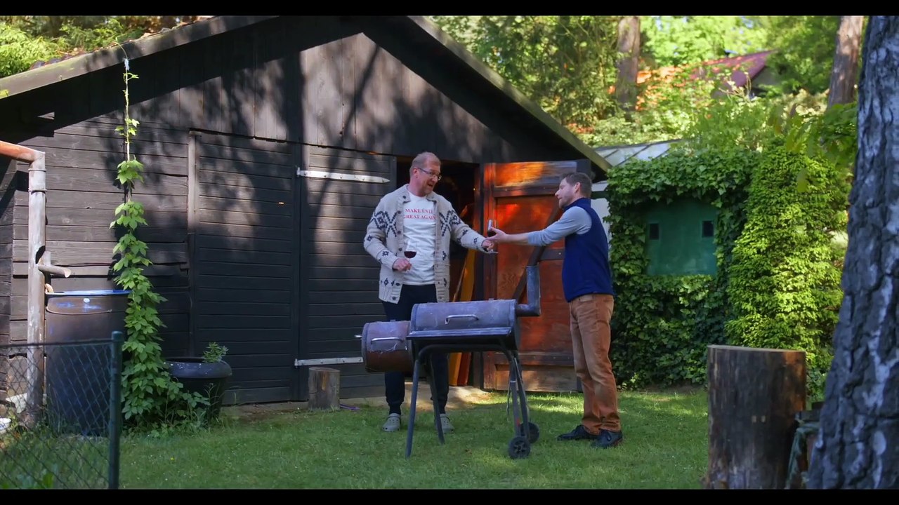 Něco za něco | movie | 2025 | Official Trailer