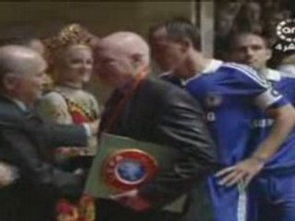 Hoi receive their losers medals