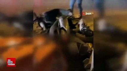 İstanbul'da sinyal vermeden şerit değiştiren motorcu araca çarpmamak  için savruldu