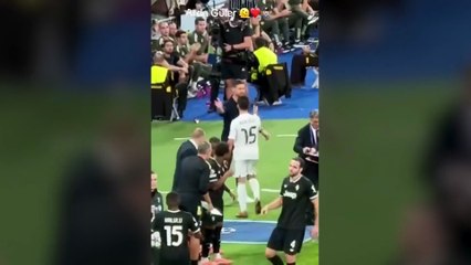 Real Madrid Juventus maçında Arda Güler'in İspanyol polisine hareketi olay oldu!