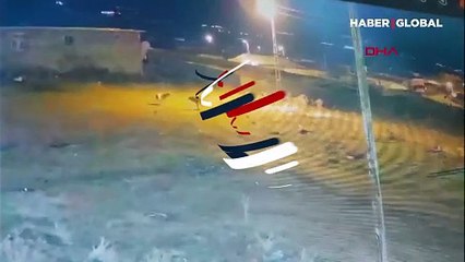  Köye inen kurtlar, köpeğe saldırdı