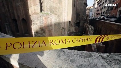 Cade dal muro perimetrale del Pantheon, muore turista a Roma