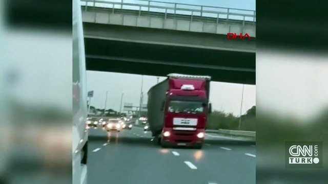 Alkollü şoför iddiası! TIR zikzak çizerek ilerledi!