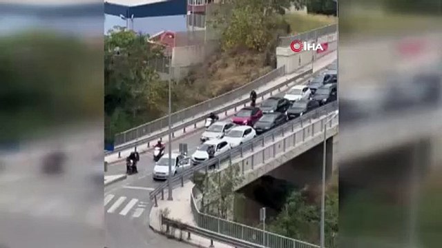 İstanbul trafiğinde eli sopalı şehir magandaları kamerada!