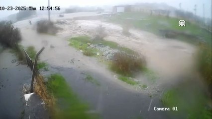 Cansız bedeni Foça'da kıyıya vurmuştu... Sele kapılma anları ortaya çıktı