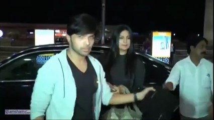 Himesh Reshammiya keeps it cool and casual as he gets spotted at the airport, music vibes still flying high! 🎶✈️  #glamsham #himeshreshammiya #airport #casuallook #travelstyle #bollywood #spotted #celebritystyle  glamsham, himesh reshammiya, airport, cas