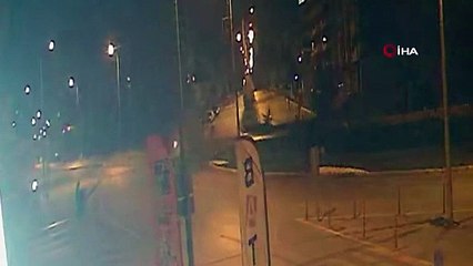 KAVŞAĞI UÇARAK GEÇTİ