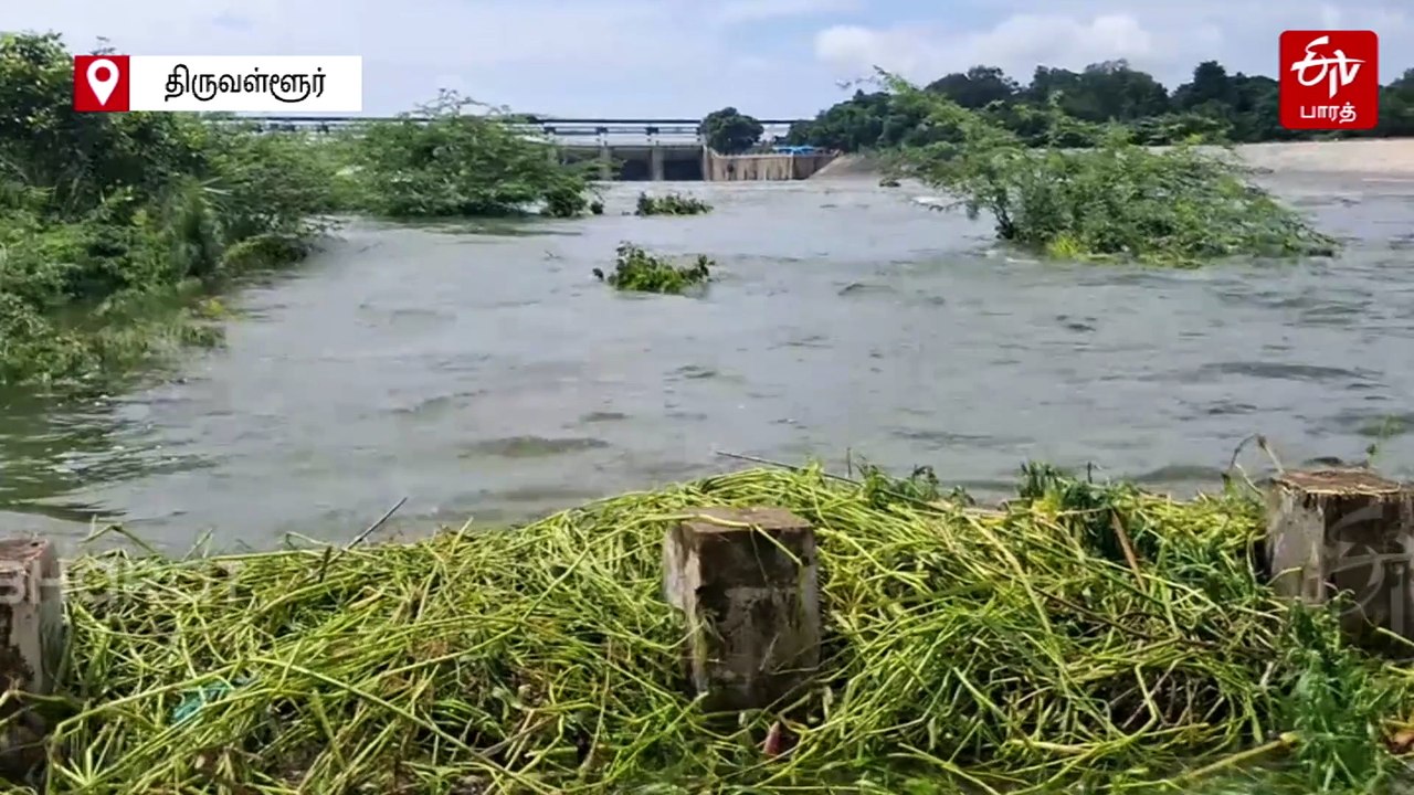 பூண்டி ஏரியிலிருந்து 9,500 கன அடி நீர் வெளியேற்...