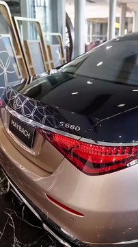 🛞💸 Bạn bỏ hơn 17 tỷ cho một chiếc xe… nhưng vẫn thấy thiếu?🔥Maybach S680 – không chỉ là xe, mà là tuyên ngôn đỉnh cao. Ghế massage, trần sao, động cơ V12… vẫn chưa đủ?✨🧠Vậy bạn muốn gì hơn nữa? Một bản ngã, một dấu ấn, hay...