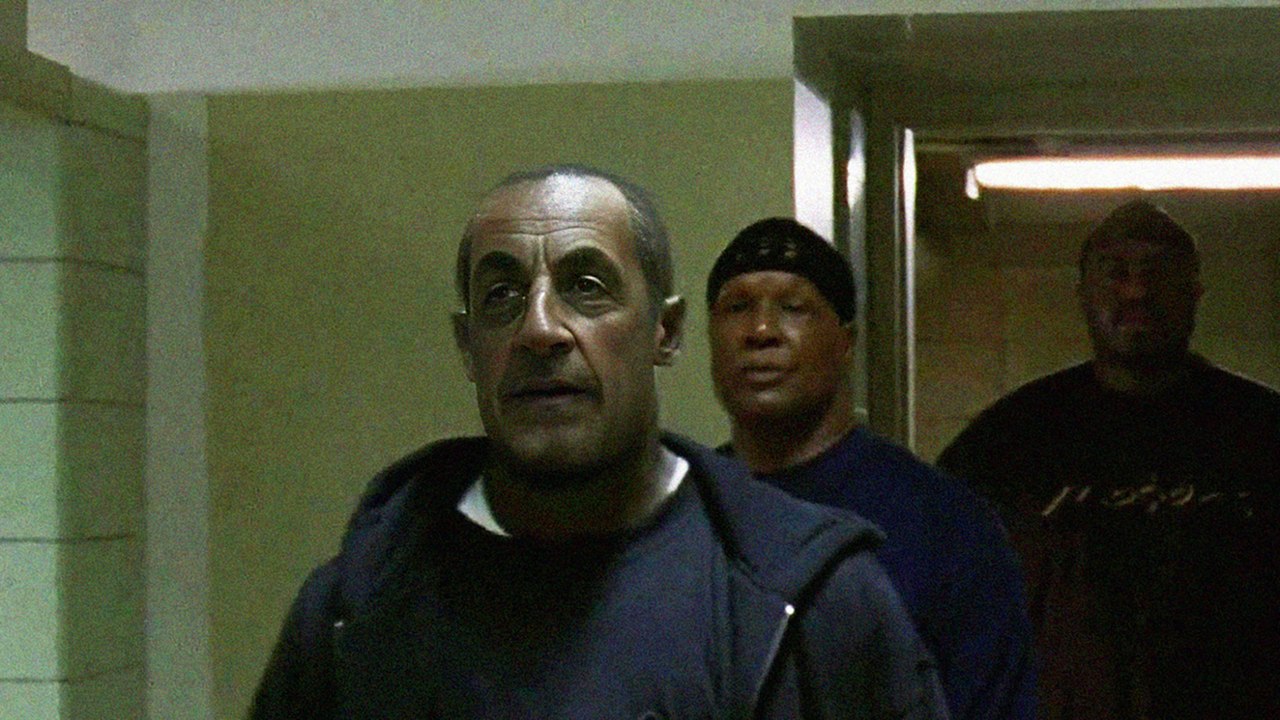 SARKO UNDERCOVER