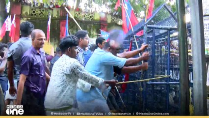 'ആരോട് ആലോചിച്ചിട്ടാ PM SHRIയിൽ ഒപ്പുവെച്ചത്' വിദ്യാഭ്യാസ മന്ത്രിയുടെ ഓഫീസിലേക്ക് AISF മാർച്ച്