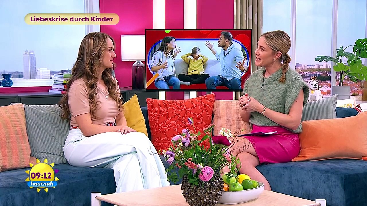 Alina Merkau sexy SAT.1 - Frühstücksfernsehen   (2)