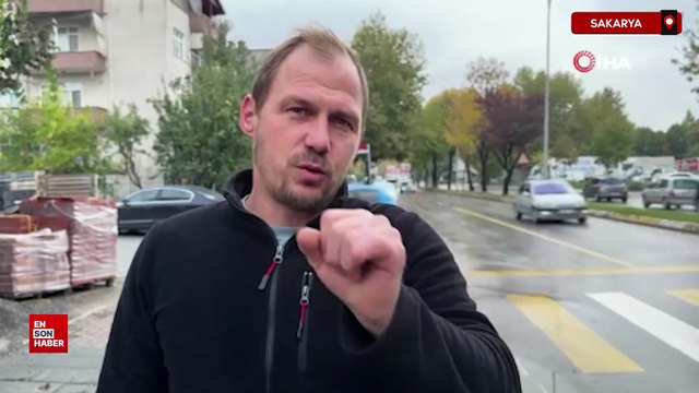 Sakarya'da otomobilin çarptığı kadın metrelerce savruldu