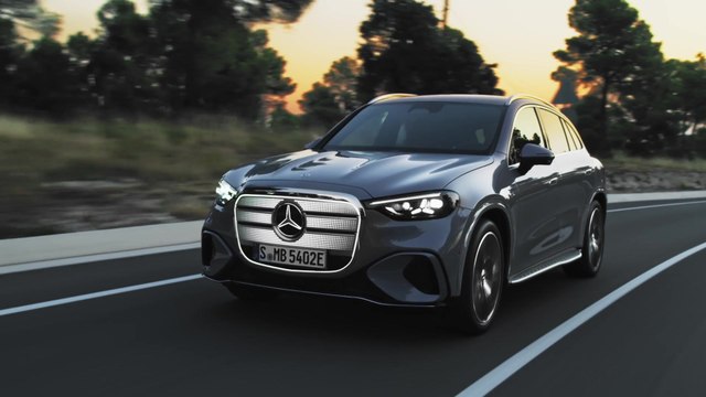 The all-new electric Mercedes-Benz GLC 400 4MATIC with EQ Technology Driving Video