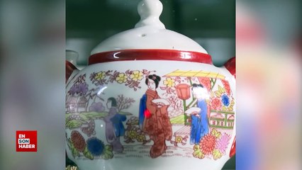 İstanbul'da bitpazarlarından topladığı 5 binden fazla kahve fincanıyla koleksiyon yaptı