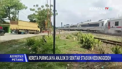 Detik-Detik Kereta Api Purwojaya Anjlok di Bekasi, Begini Kondisi Terbaru!
