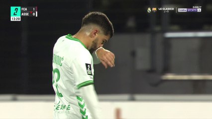 Ligue 2 : Miladinovic expulsé, Saint-Etienne déjà à 10 !