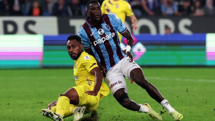 Trabzonspor - Eyüpspor maçında şok sakatlık! Ayağı kırıldı