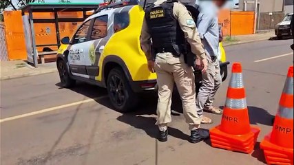 Com patinete elétrico e embriagado, homem atravessa isolamento em local de homicídio e é detido