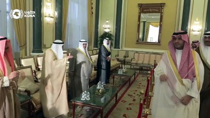 ممثل خادم الحرمين وولي العهد السعودي قدم واجب العزاء في وفاة الشيخ علي عبدالله الأحمد الجابر الصباح