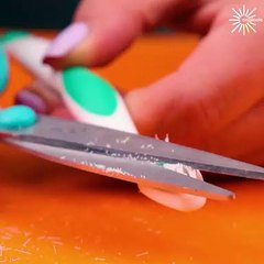 Perfect crafting with old toothbrush!